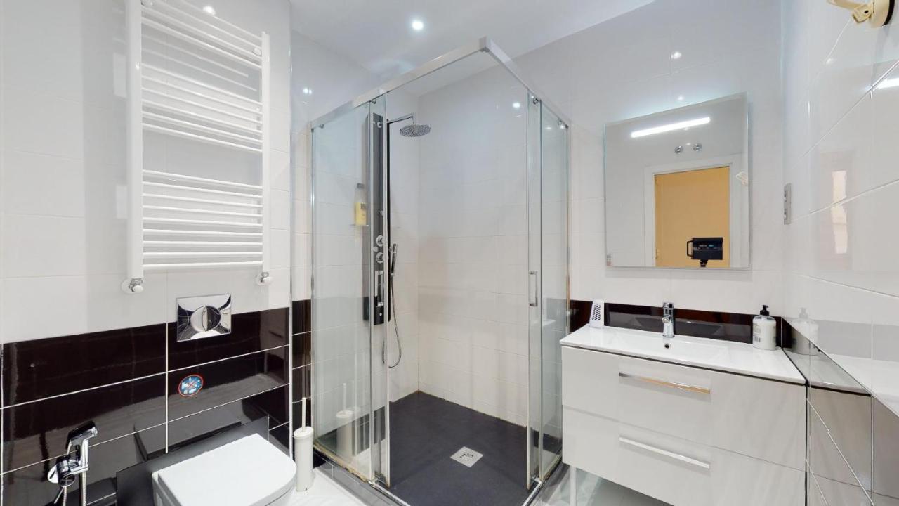 Mar De Alegria Apartment Madrid Bagian luar foto