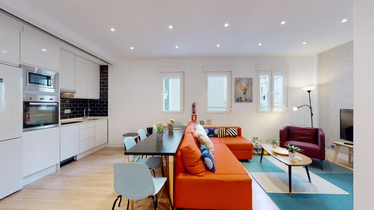 Mar De Alegria Apartment Madrid Bagian luar foto